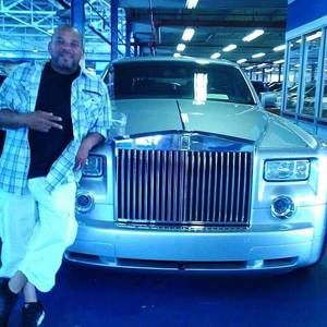 Meet your Posher, Victor