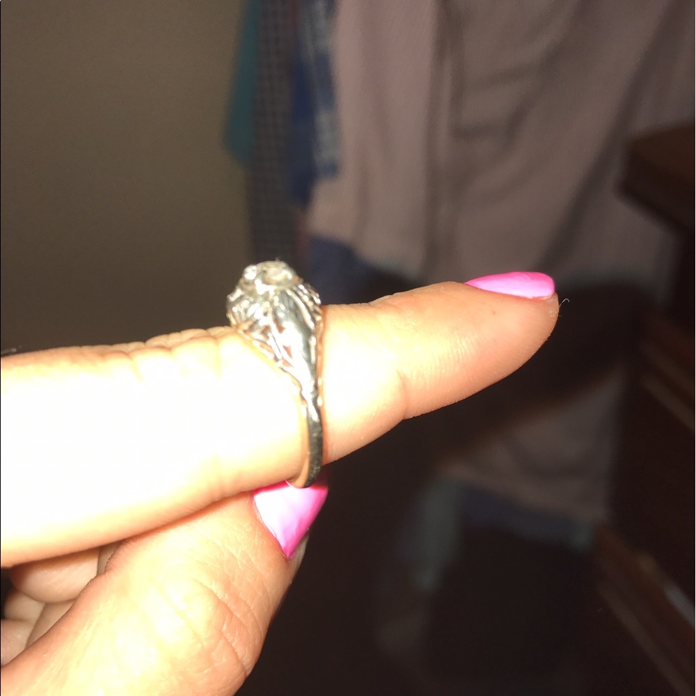 Wedding ring - Picture 2 of 4