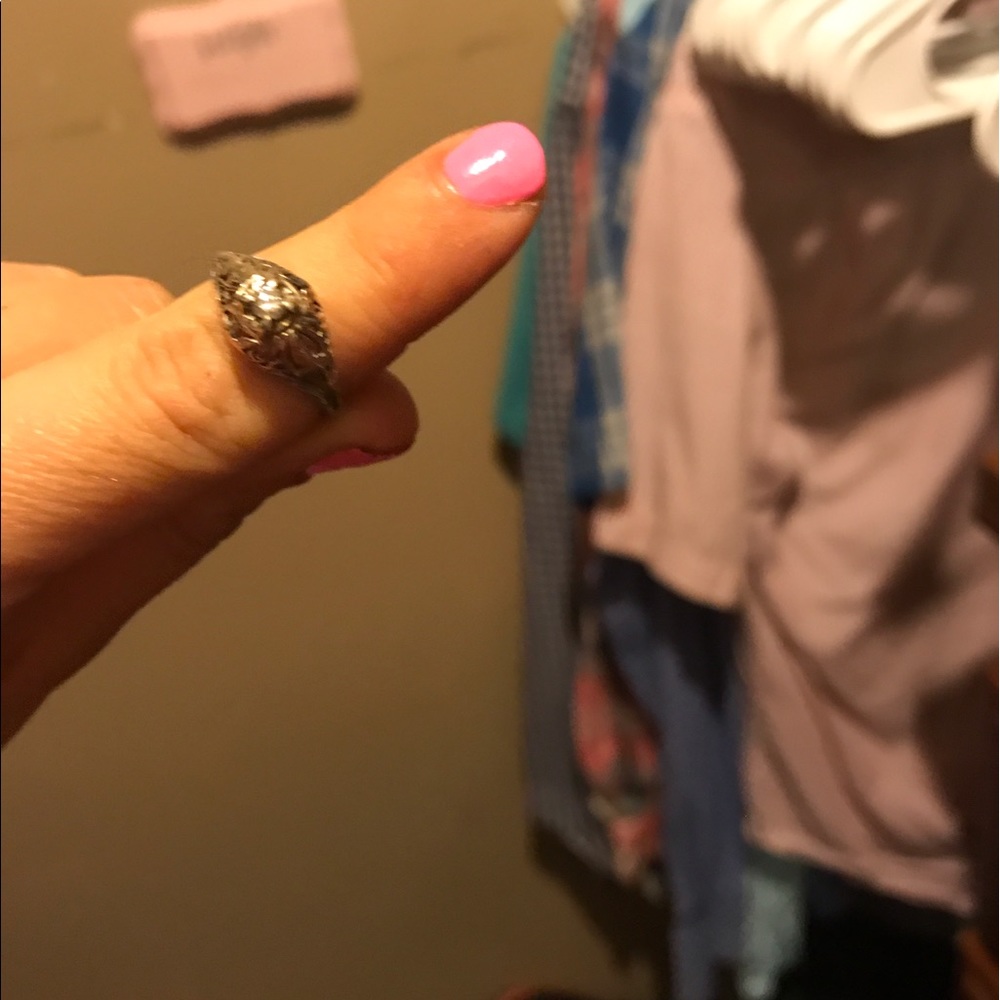 Wedding ring - Picture 3 of 4