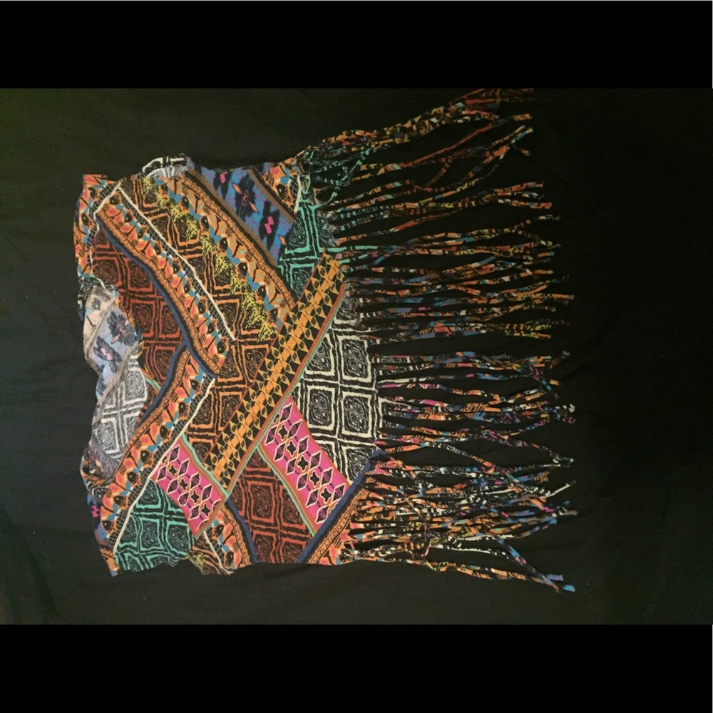 Crop top with strings.