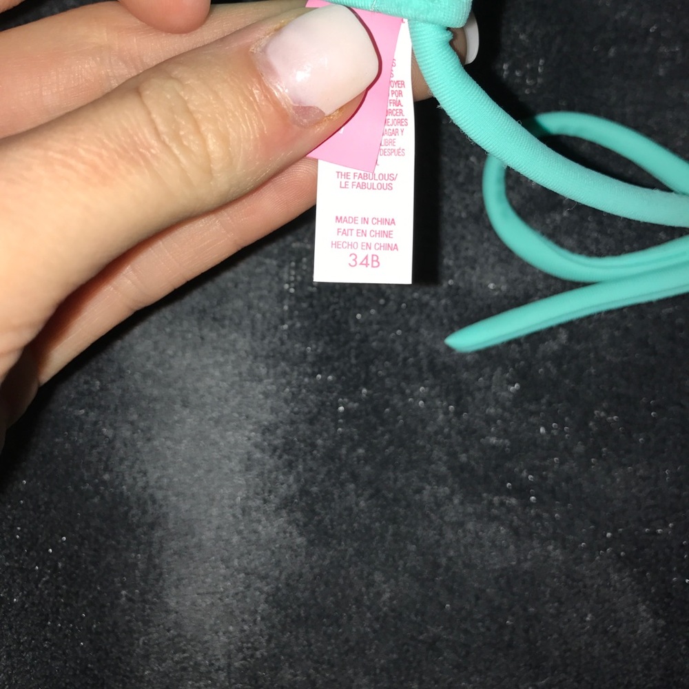 Victoria Secret bikini top - Picture 3 of 3