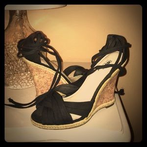 Black cork wrap up wedges