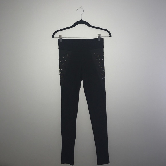 Pants - ✨BOGO50 High Waisted Leggings w/ Gold Studs