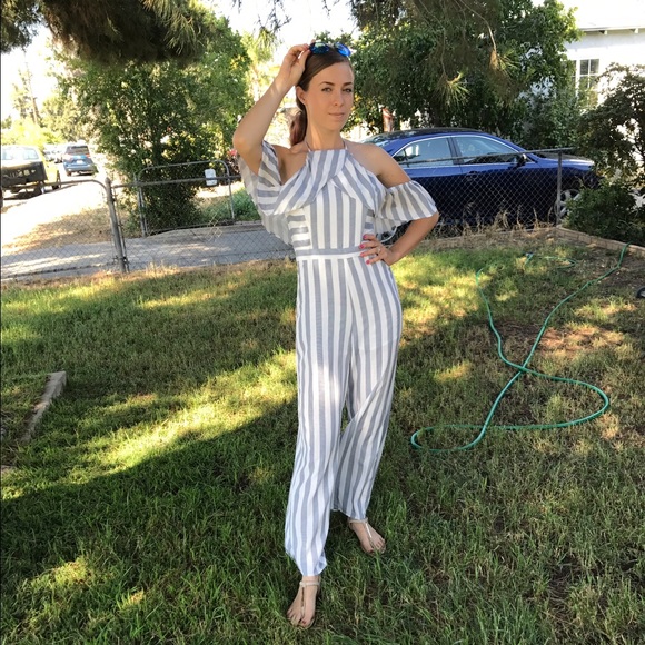 Brand new jumpsuit - Picture 1 of 4