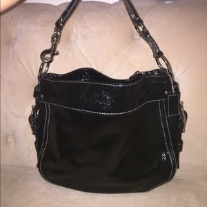 BLACK PATENT LEATHER COACH BAG