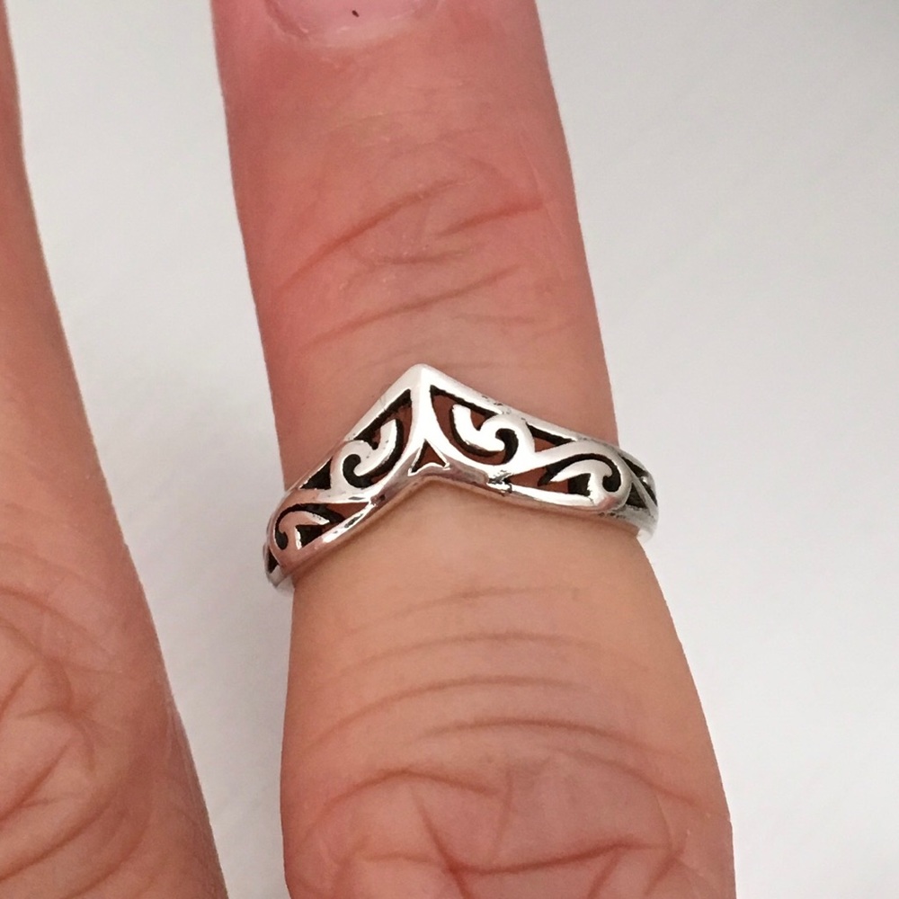 Sterling Silver Chevron Toe Ring - image 3