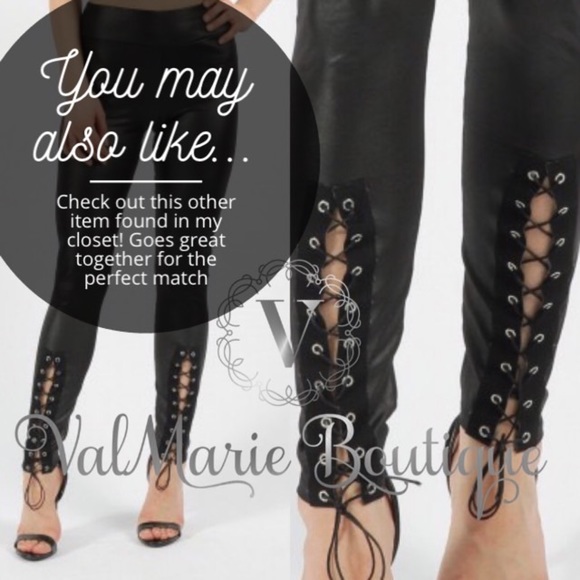 📍CLEARANCE 📍White Destroyed black lace up Tunic - Picture 4 of 4