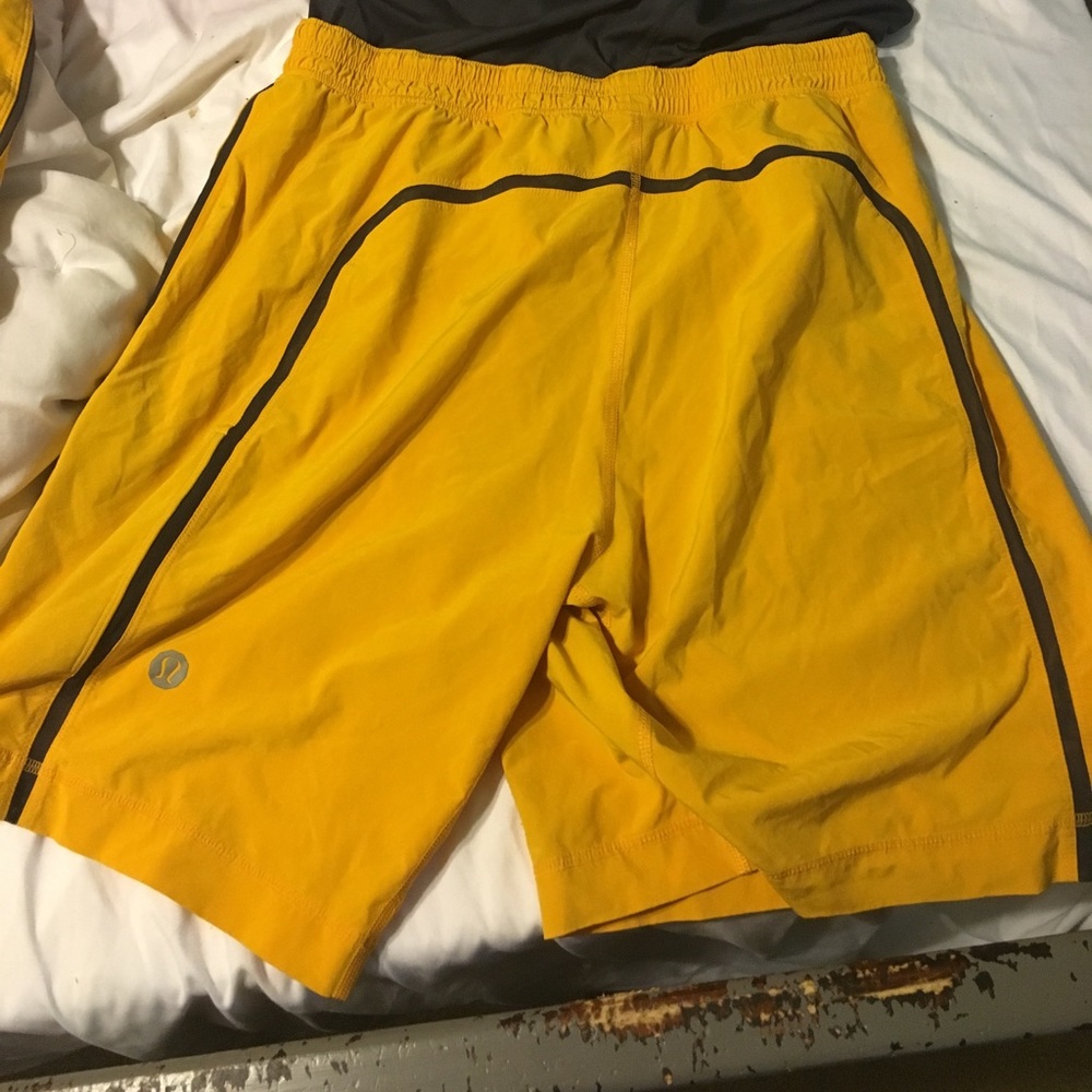 Lululemon pace breaker shorts
