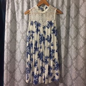 Blue Pepper size L dress with lace detail