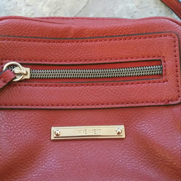 Nine West Shoulder Bag - Picture 3 of 5