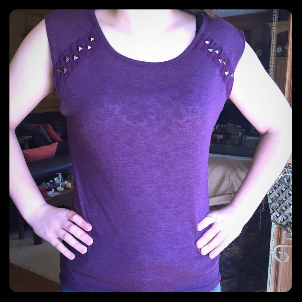 Chic Purple Tee With Studs