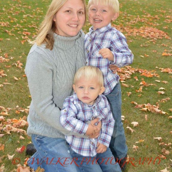 Meet your Posher, Stephanie - Picture 1 of 1