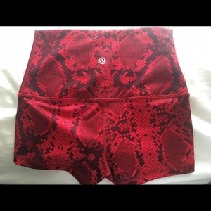 🎉BIG LULU SALE🎉