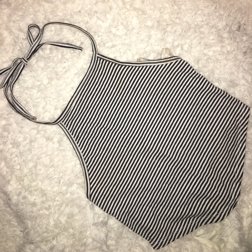Striped halter top!✨✨✨