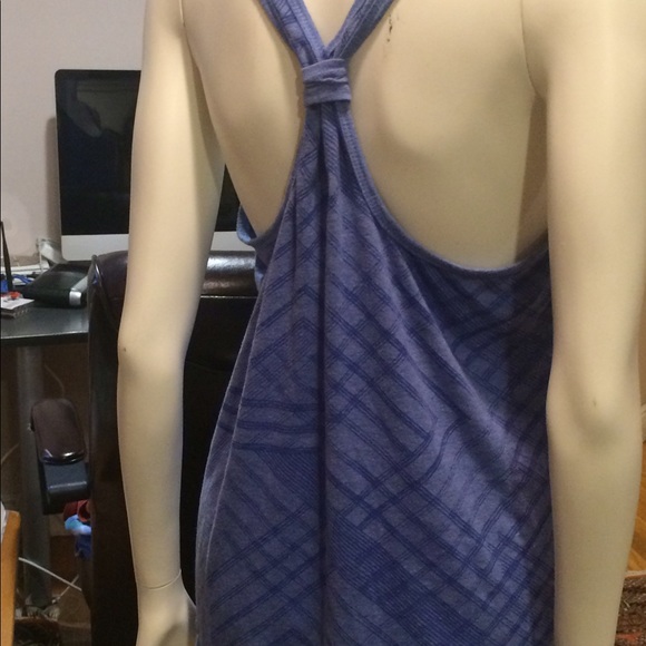 Blue Activewear with gathered straps in the back - Picture 2 of 4