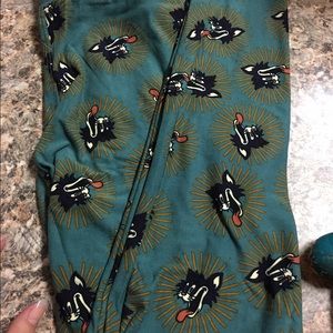 Never worn OS leggings