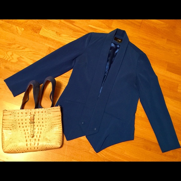 Blue Blazer - Picture 1 of 2