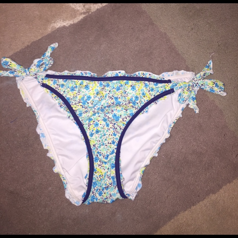 Victoria's Secret bottoms