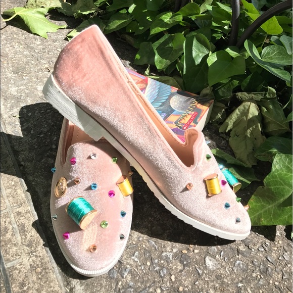 whimsical embellished pink loafers • nib - Picture 4 of 7