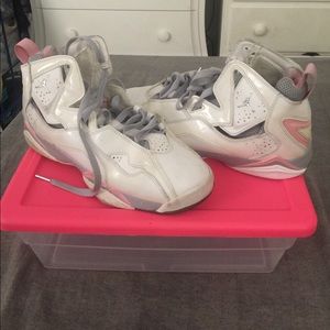 Authentic Jordan's sz 6Y