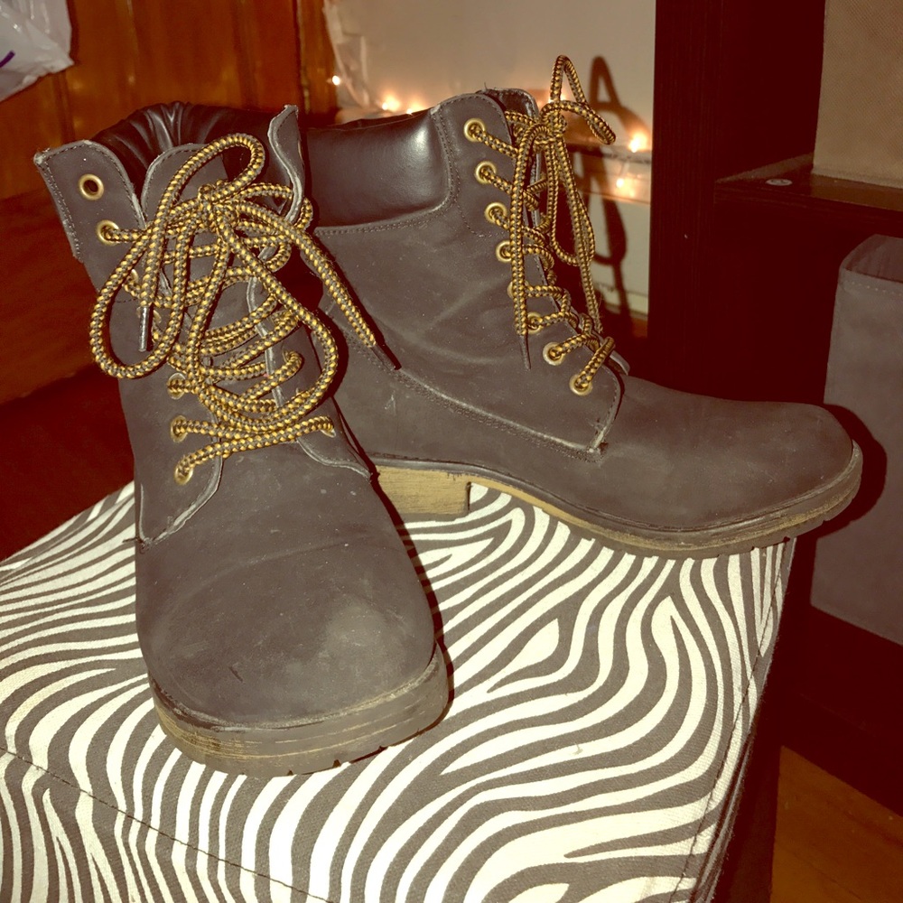 Black boots