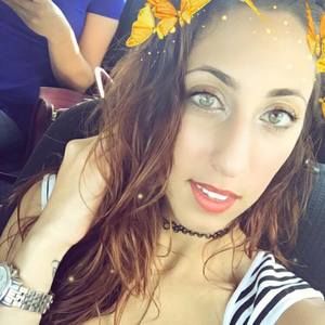 Meet your Posher, Nina