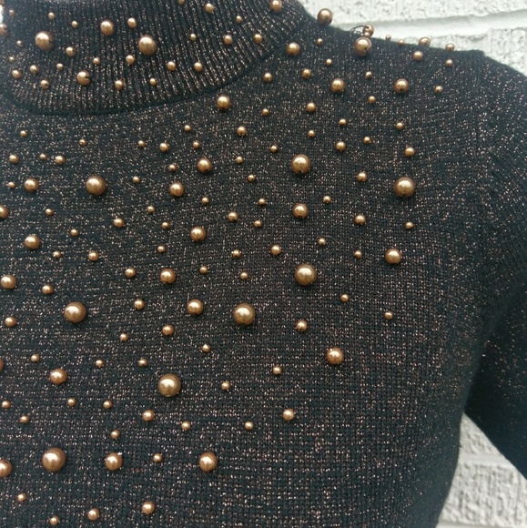 Susan Graver M brown metallic knot Ss with beafs - Picture 3 of 4