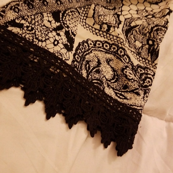 Flowly white and black Love Couture Dress - Picture 2 of 4