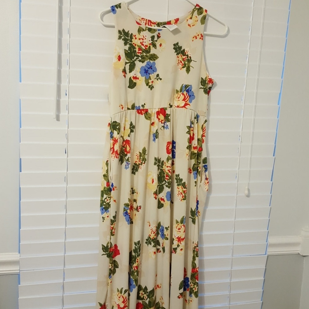 SOLD Nwt Large Honey and Lace Bradbury