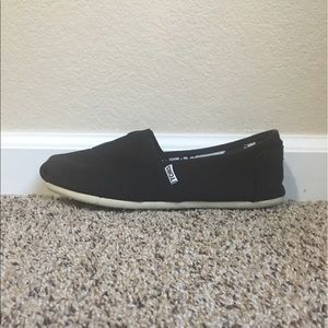 Classic Black Toms