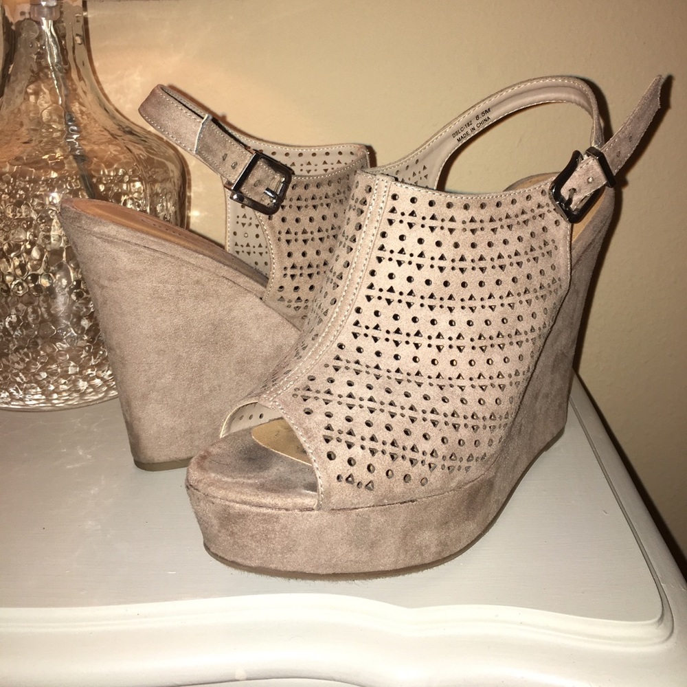 Chinese laundry platform wedges