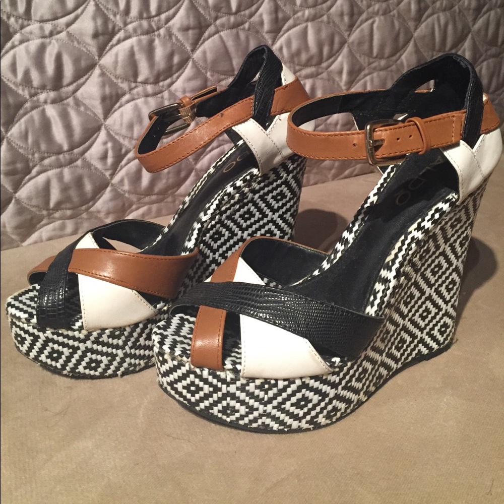 Aldo wedge