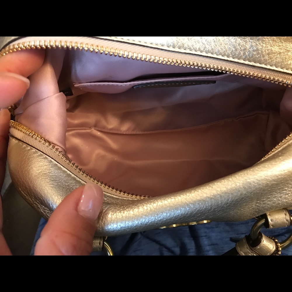 Coach - Picture 5 of 5