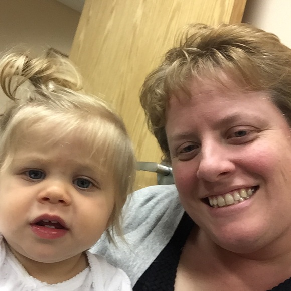 Meet your Posher, Danielle - Picture 1 of 1