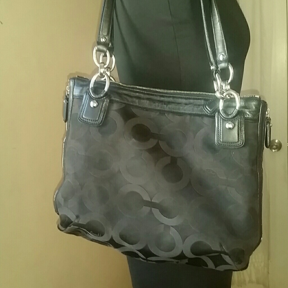 Coach bag Authentic - Picture 2 of 6