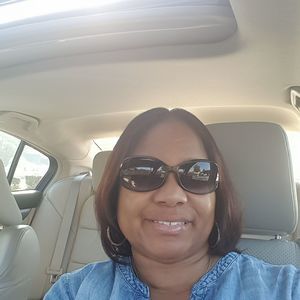 Meet your Posher, Denise