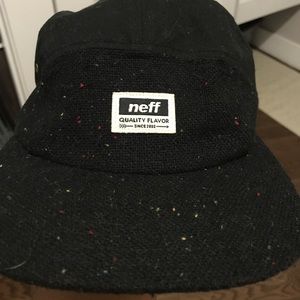 Baseball cap with adjustsble back