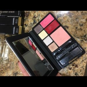 YSL make up plate