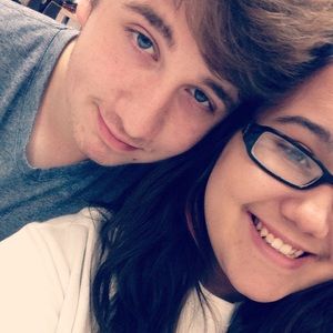 Meet your Posher, Mia