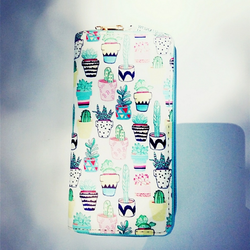💣SALE💣Cactus pattern wallet - Picture 2 of 3