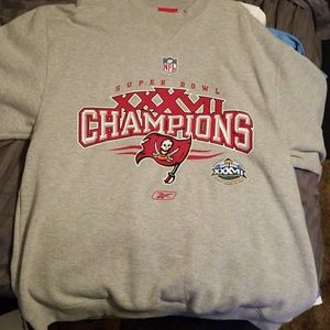 Vintage Tampa Bay Buccaneers sweater