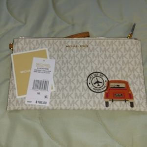Michael Kors Drive Away Large Wristlet