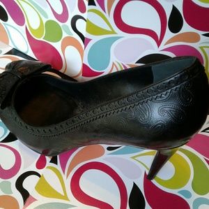 Cole Haan Black Leather Shoes