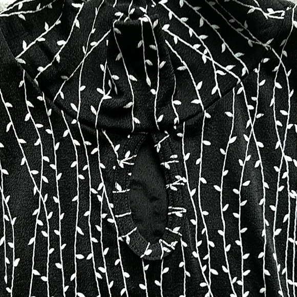 Top - Picture 2 of 5