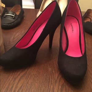 Black Suede Pumps Size 8