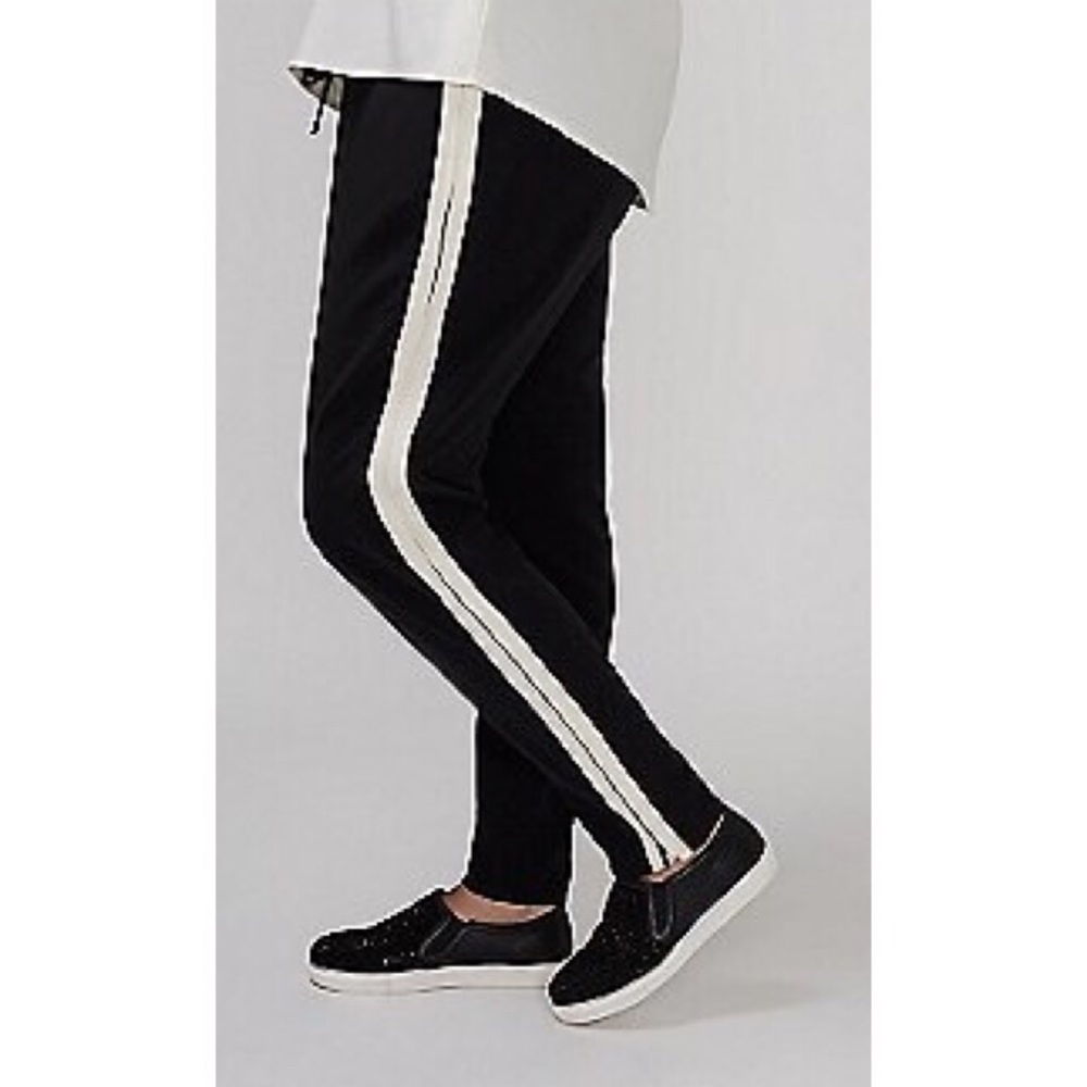 Jogger with Zipper