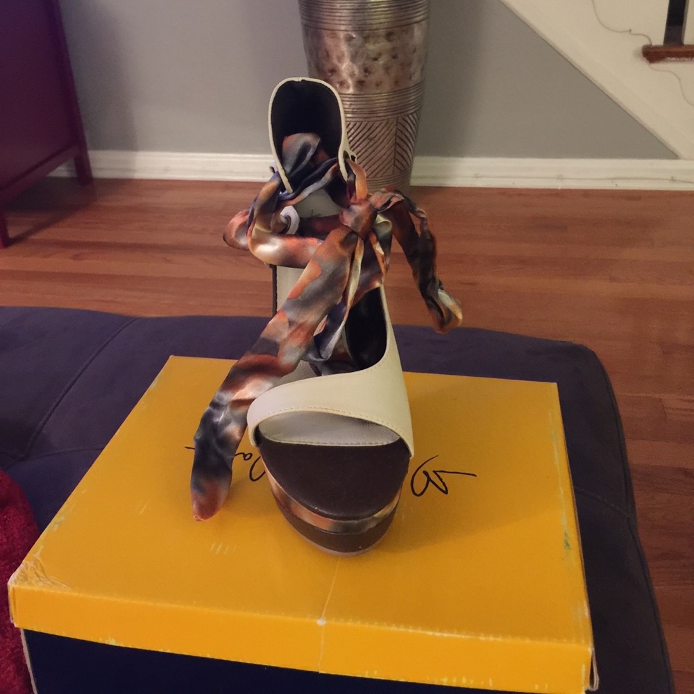 Beautiful pair of sandals