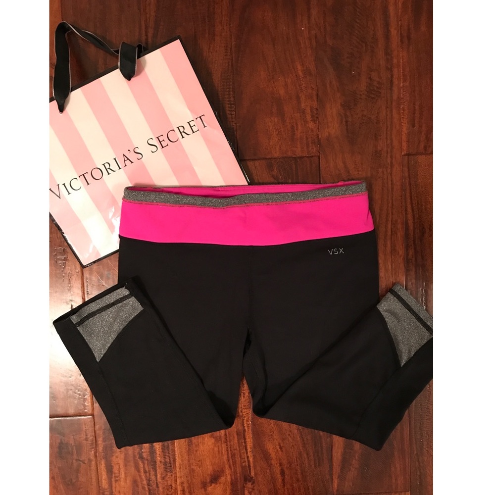 Victoria's Secret VSX Sport Knockout Crop legging