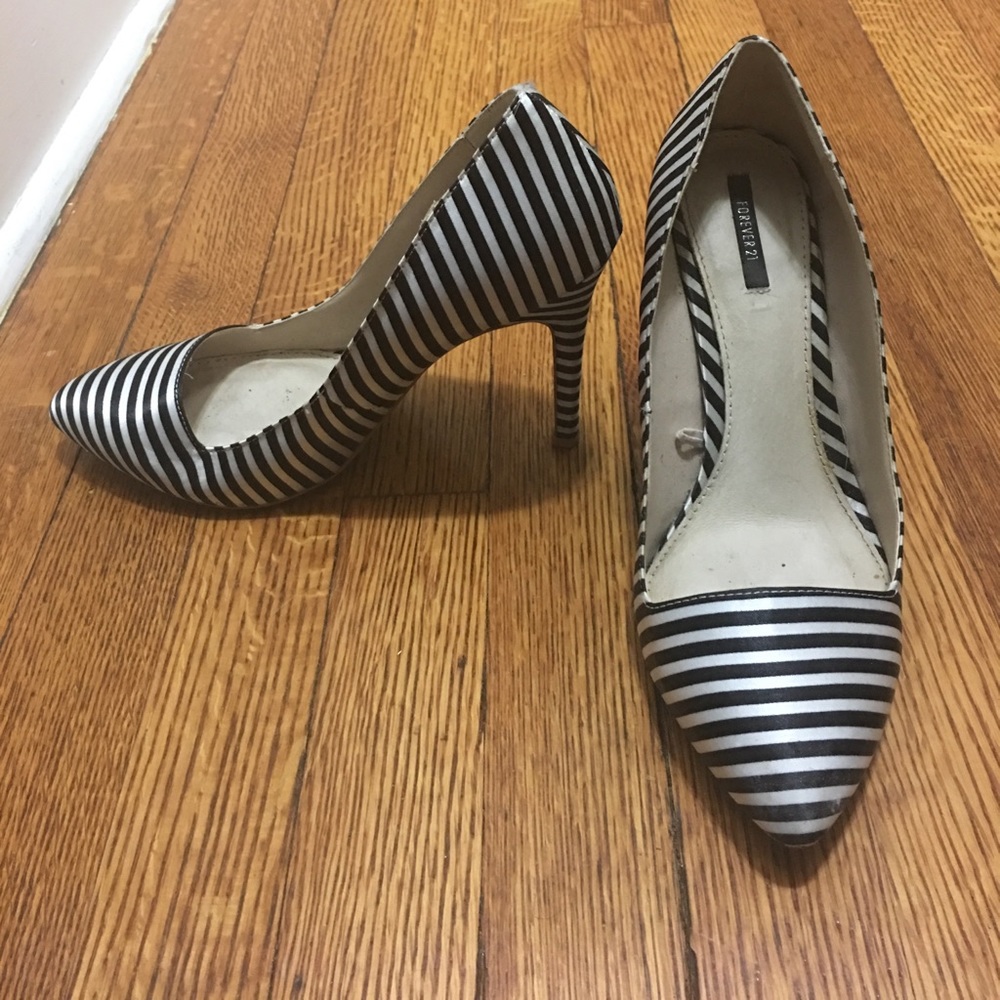 Stripped Heels - Picture 2 of 3