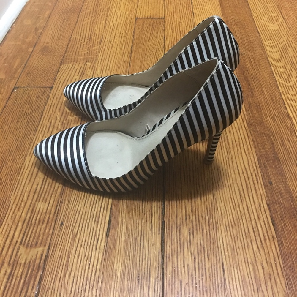 Stripped Heels - Picture 3 of 3